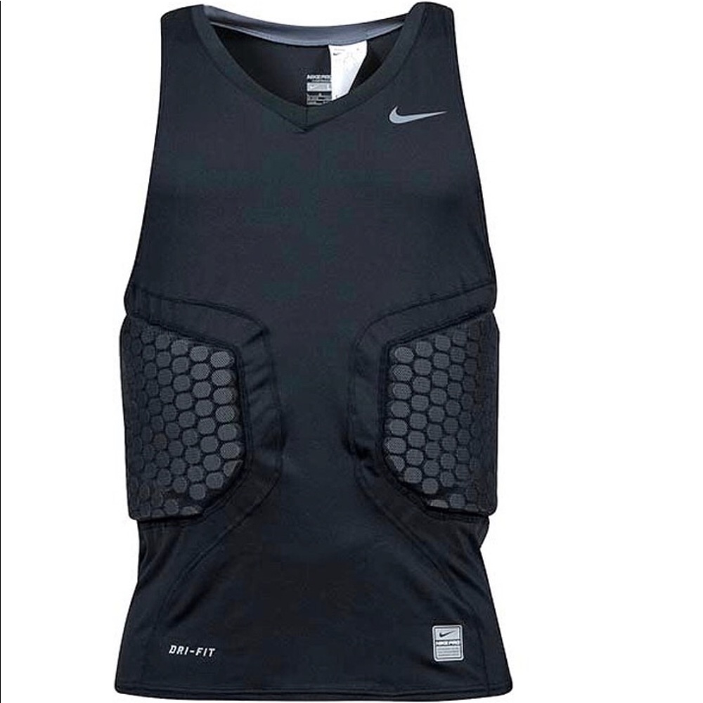 NIKE Pro Combat Hyperstrong